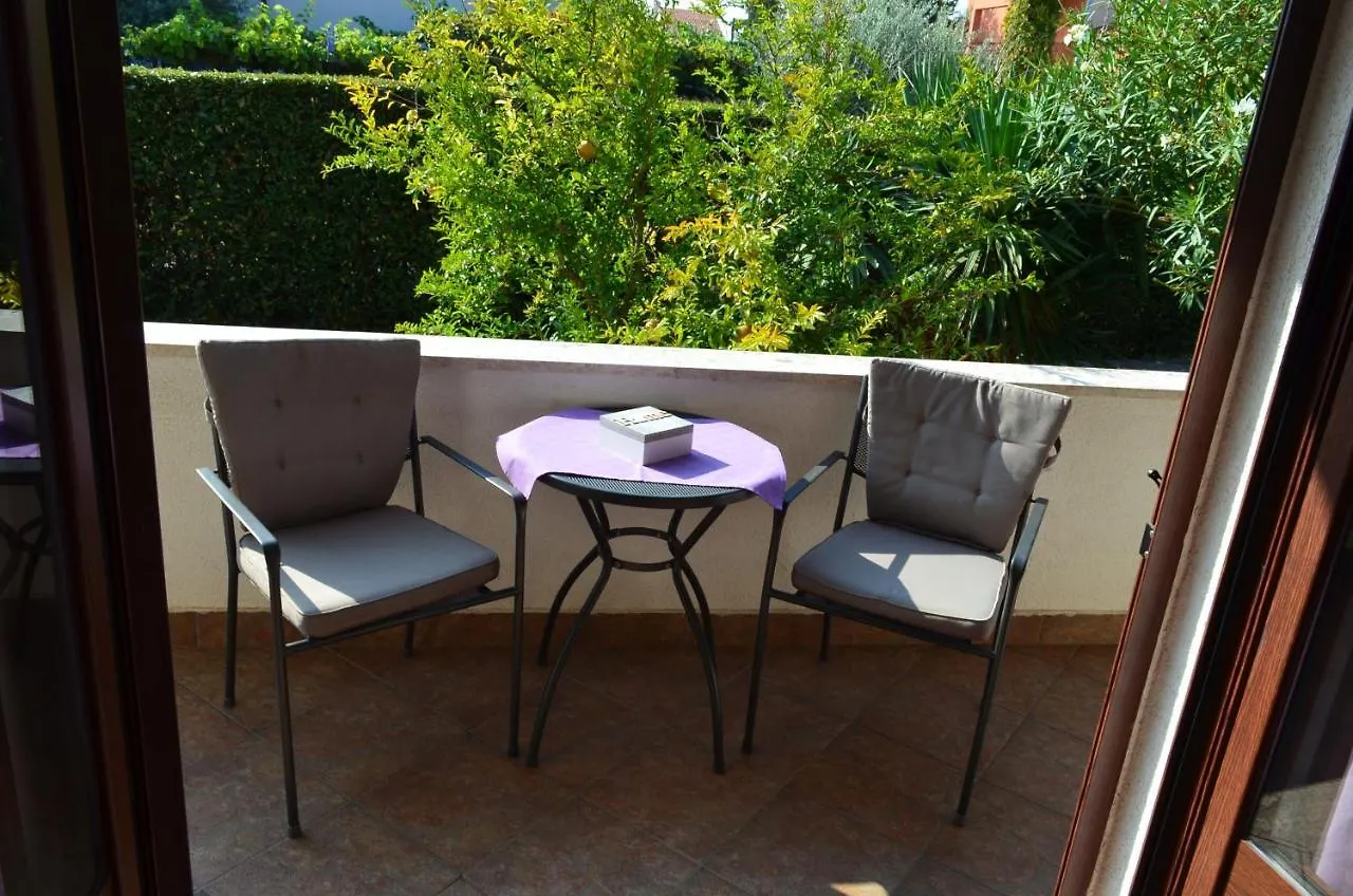 Apartments Medusa Rovigno 0*,  Croazia